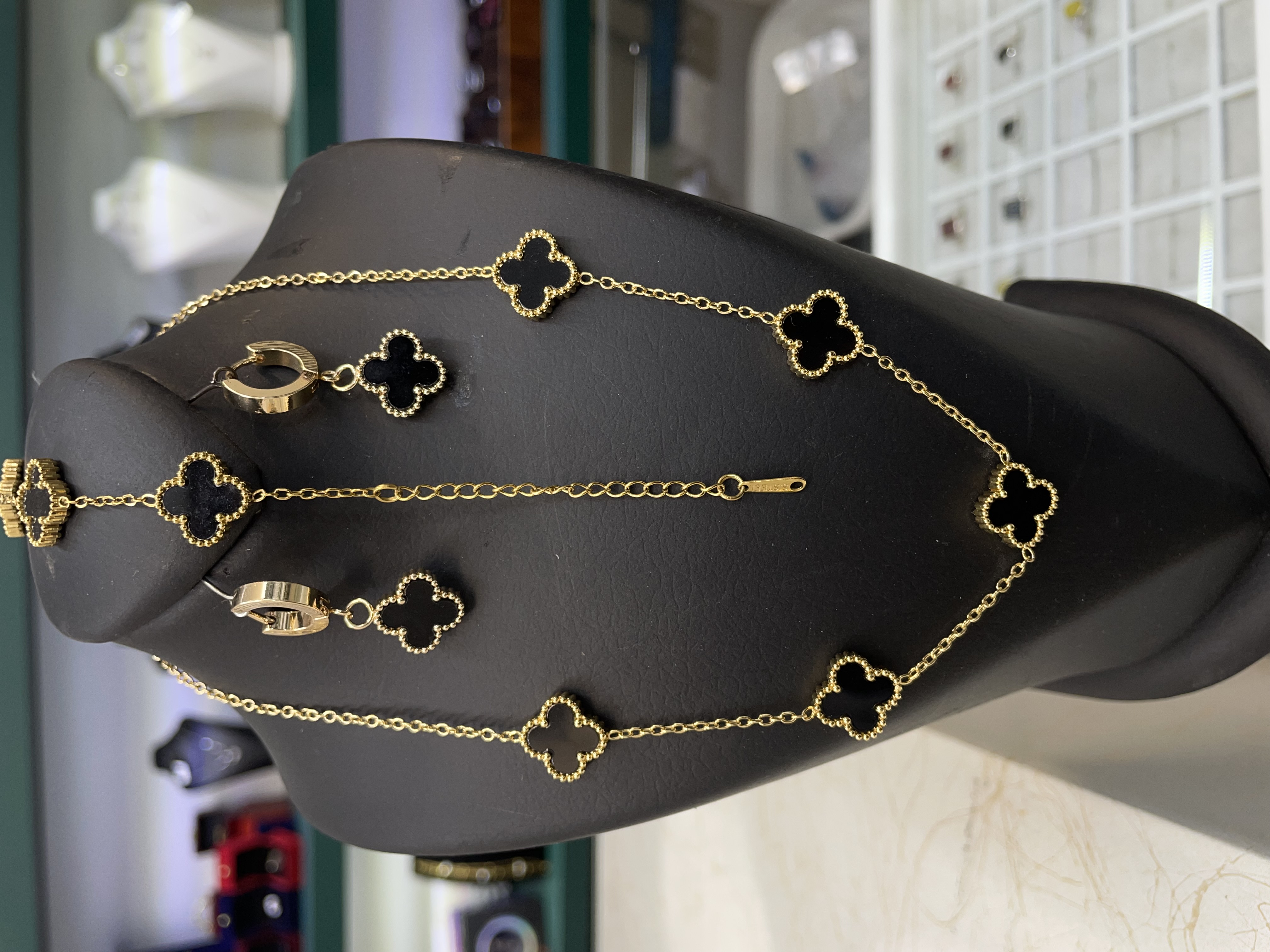 ست ونکلیف Van Cleef طلایی مشکی